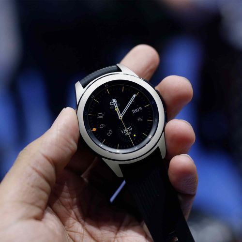 Samsung_Galaxy Watch 42mm_Matte_White_4